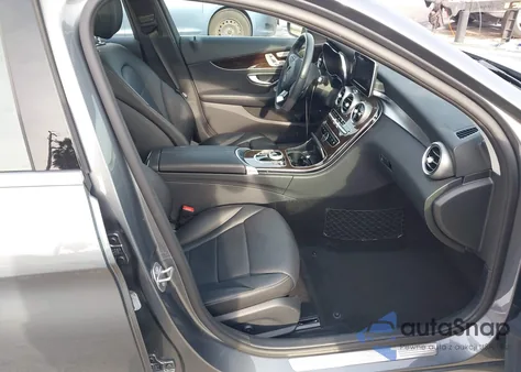 2017 Mercedes-Benz C 300 from USA, damaged, VIN 55SWF4JB3HU211236